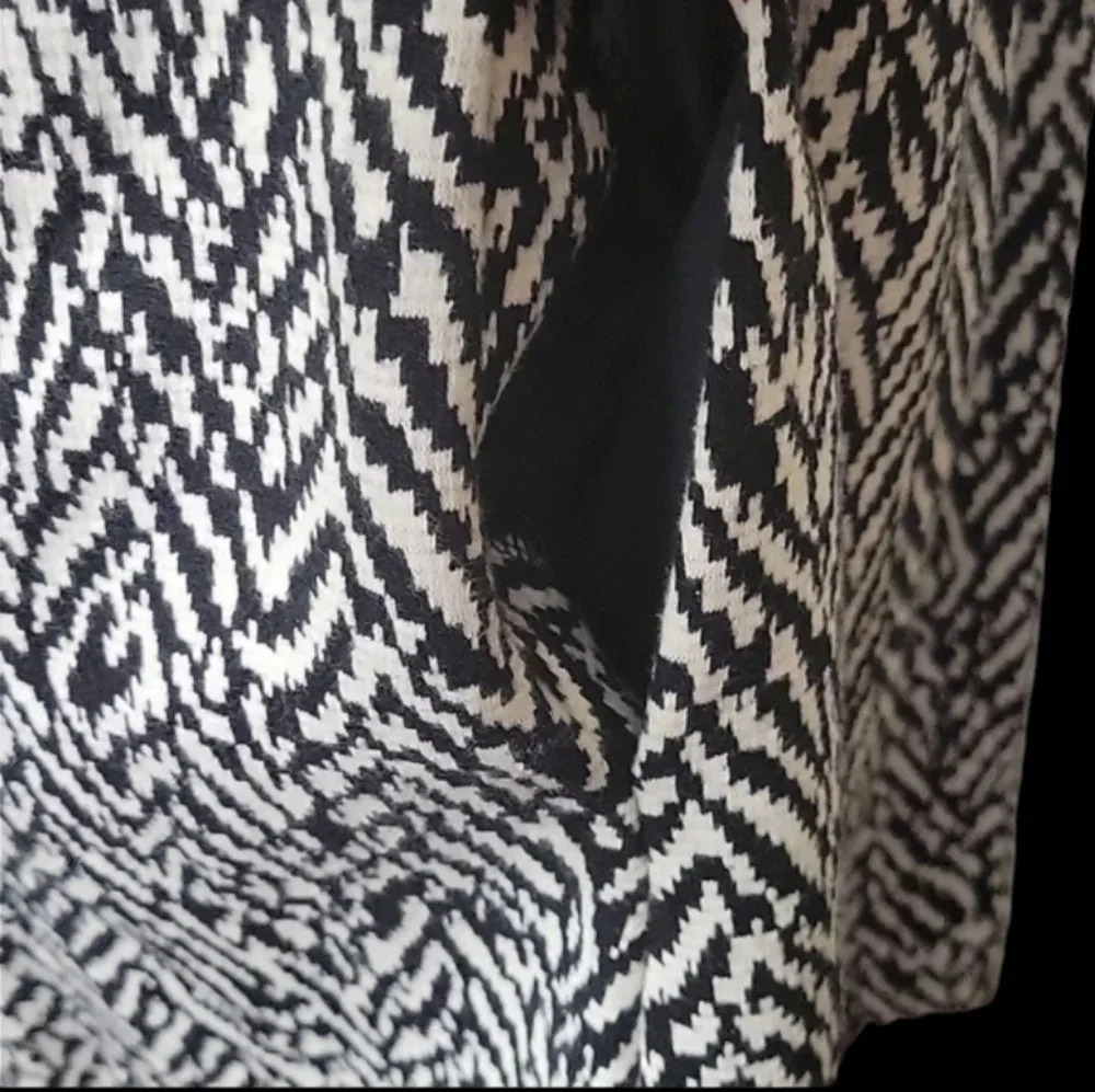 Hi-Line Dress - Picture 4 of 6